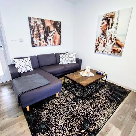 Sunshine For 6 & Terrase & Free Parking