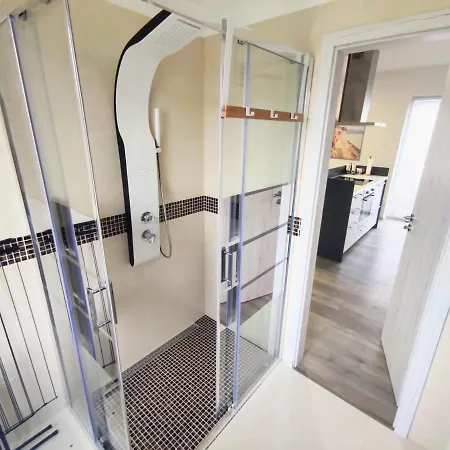 Sunshine For 6 & Terrase & Free Parking Žilina