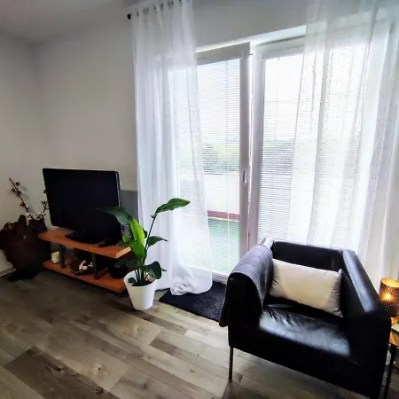 Sunshine For 6 & Terrase & Free Parking בית נופש *