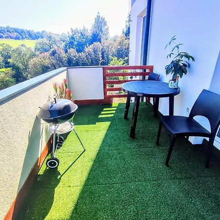Casa de Férias Sunshine For 6 & Terrase & Free Parking Žilina